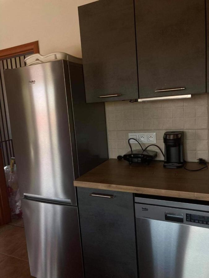 Prazdninovy Dum Na Palave S Vinnym Sklepem Milovice  Exteriör bild
